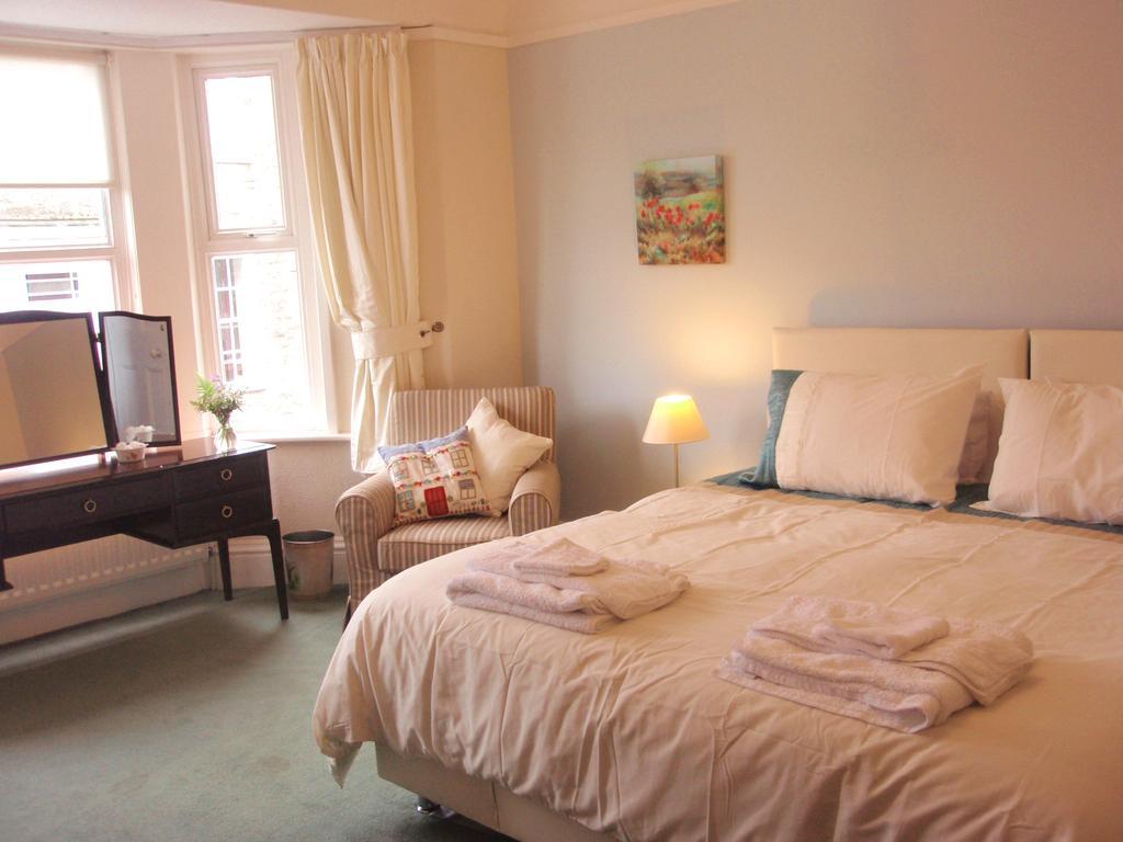 Weston House Bed and Breakfast Bampton  Rum bild