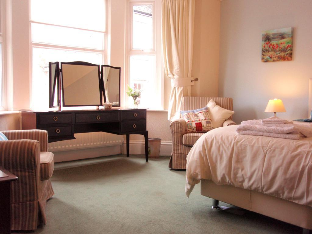 Weston House Bed and Breakfast Bampton  Exteriör bild