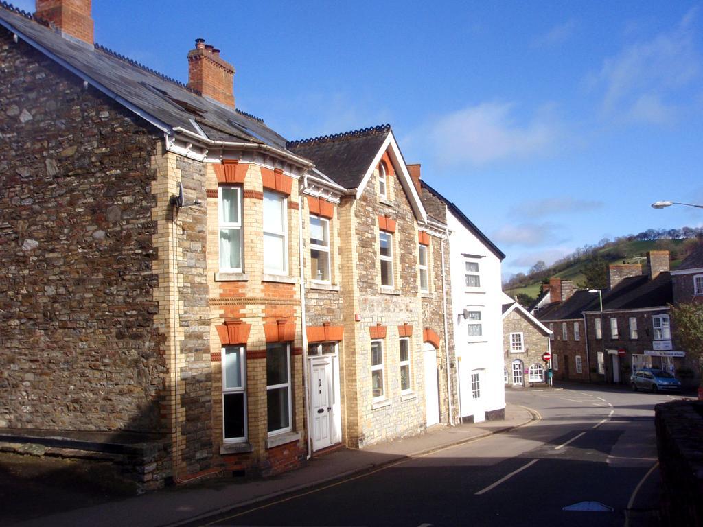 Weston House Bed and Breakfast Bampton  Exteriör bild