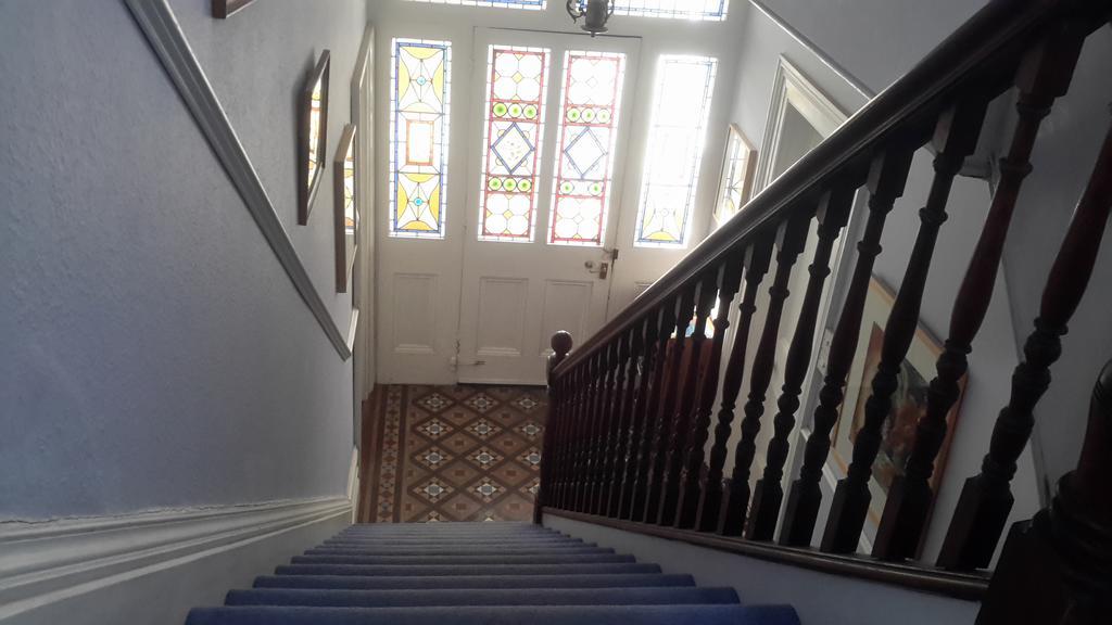Weston House Bed and Breakfast Bampton  Exteriör bild
